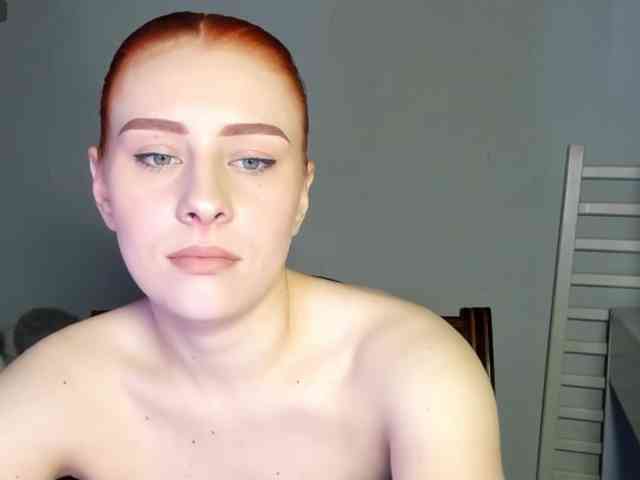RedheadDevil webcam