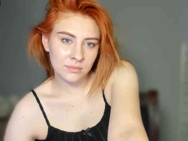 RedheadDevil webcam