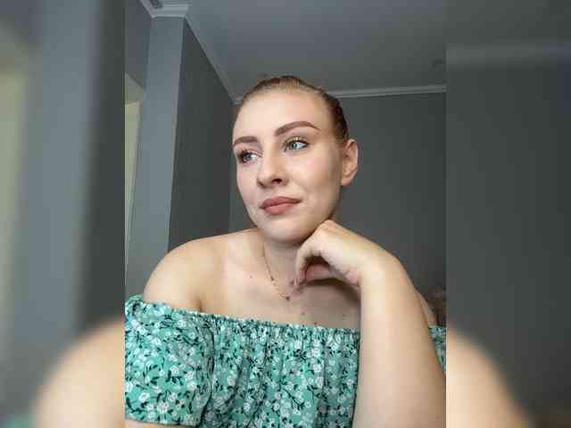 RedheadDevil webcam