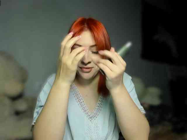 RedheadDevil webcam