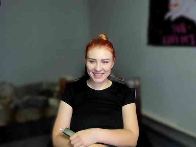 RedheadDevil webcam