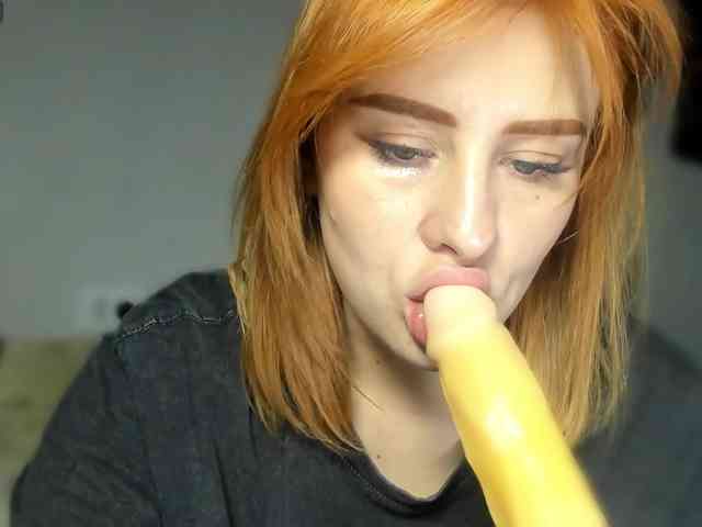 RedheadDevil webcam
