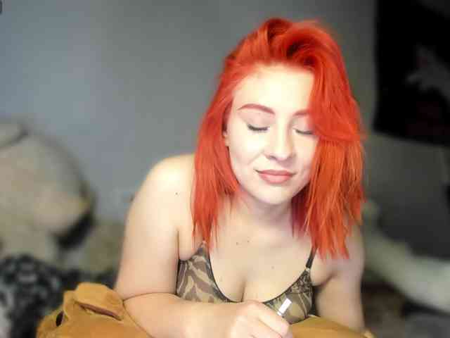 RedheadDevil webcam