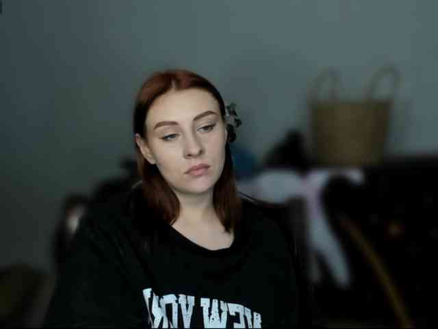 RedheadDevil webcam