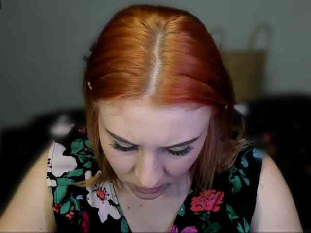RedheadDevil webcam