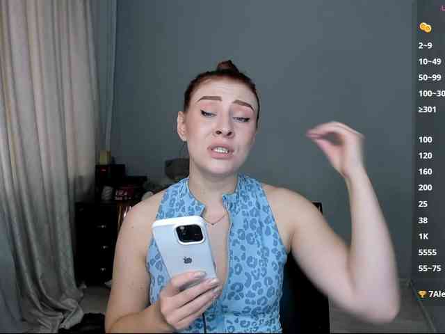 RedheadDevil webcam