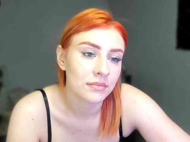 RedheadDevil webcam