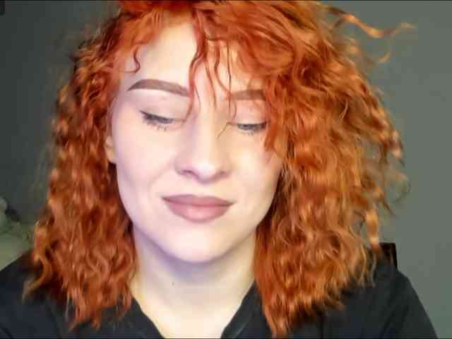 RedheadDevil webcam