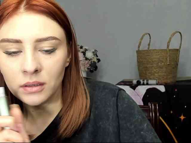 RedheadDevil webcam