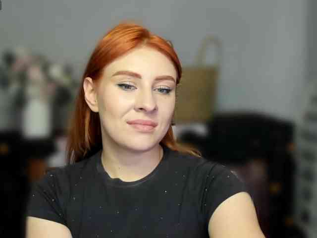 RedheadDevil webcam