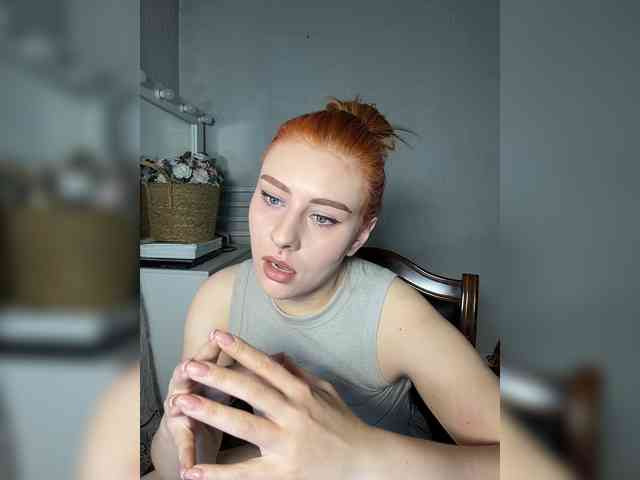 RedheadDevil webcam