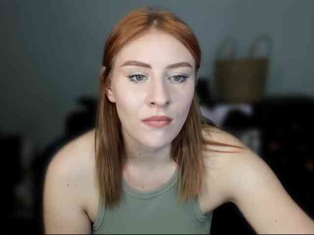 RedheadDevil webcam