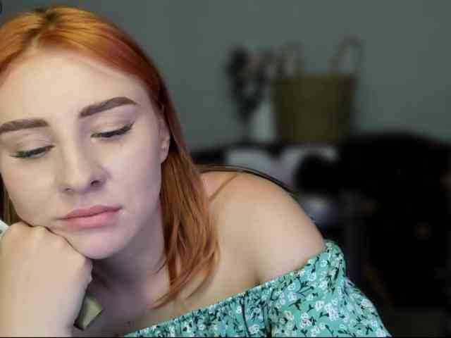 RedheadDevil webcam