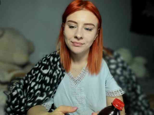 RedheadDevil webcam