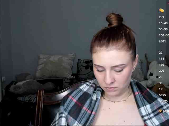 RedheadDevil webcam