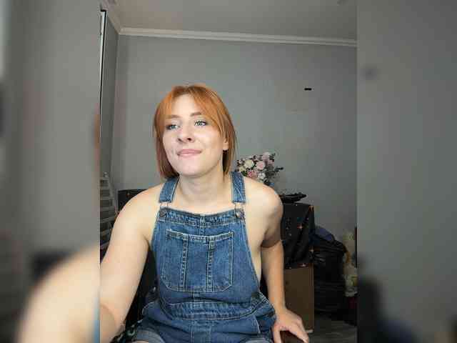 RedheadDevil webcam