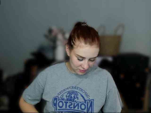RedheadDevil webcam