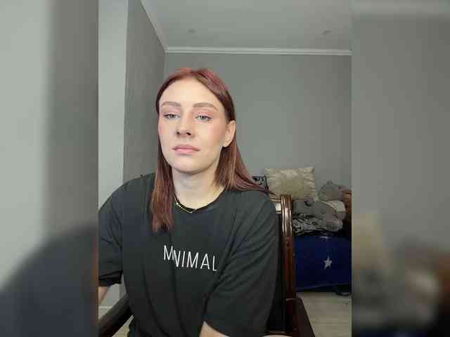 RedheadDevil webcam