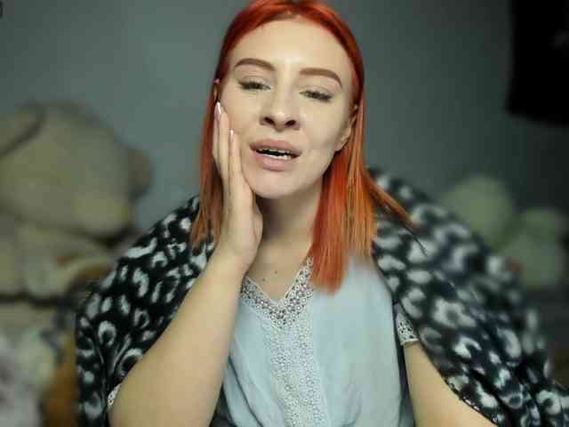 RedheadDevil webcam