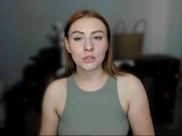 RedheadDevil webcam