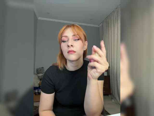 RedheadDevil webcam