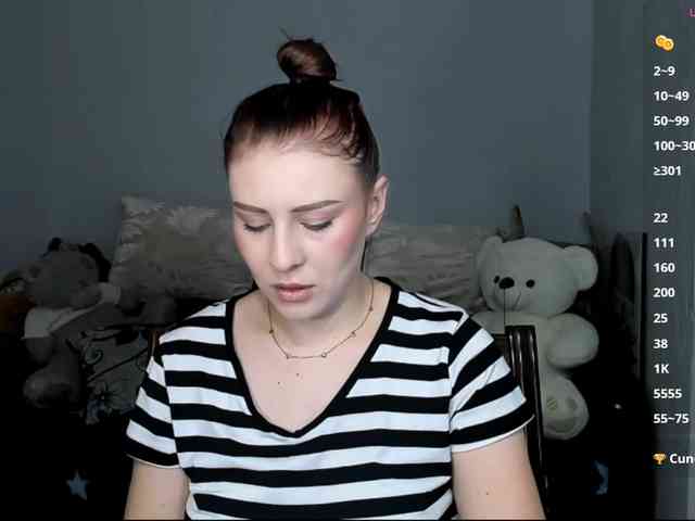RedheadDevil webcam