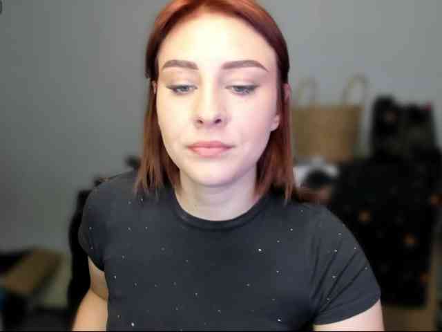 RedheadDevil webcam