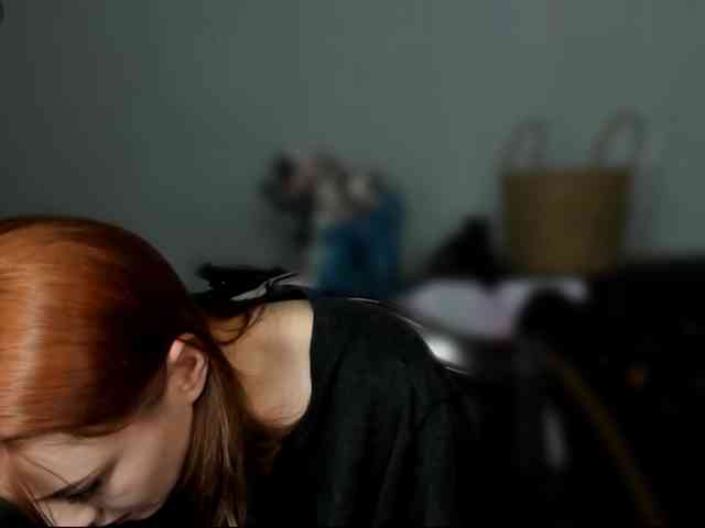 RedheadDevil webcam