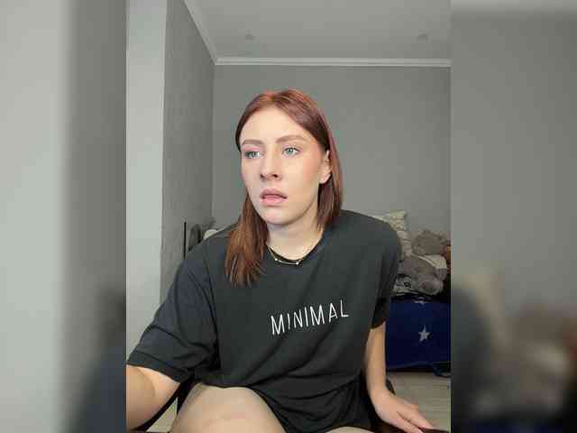 RedheadDevil webcam