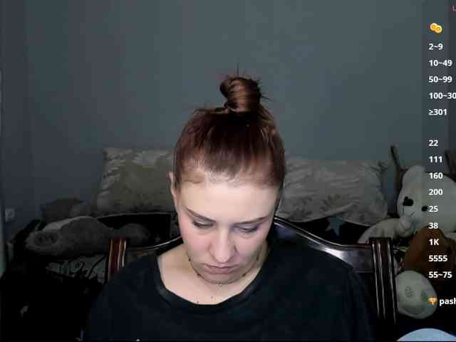 RedheadDevil webcam
