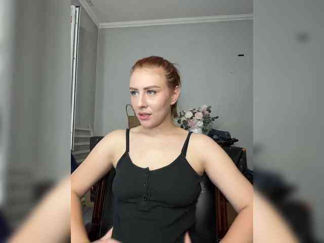 RedheadDevil webcam