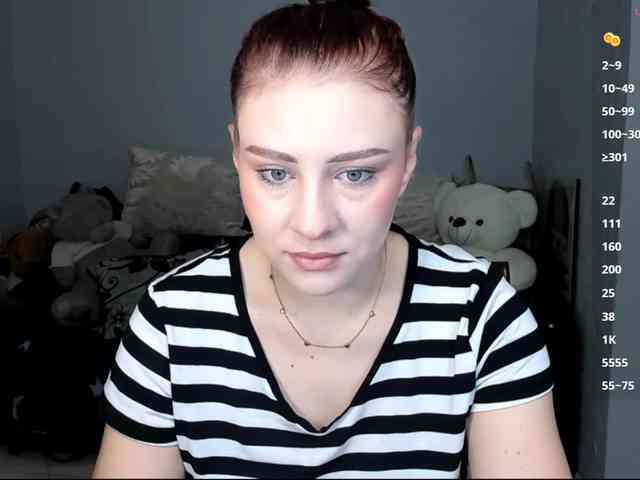 RedheadDevil webcam