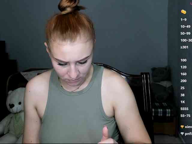 RedheadDevil webcam