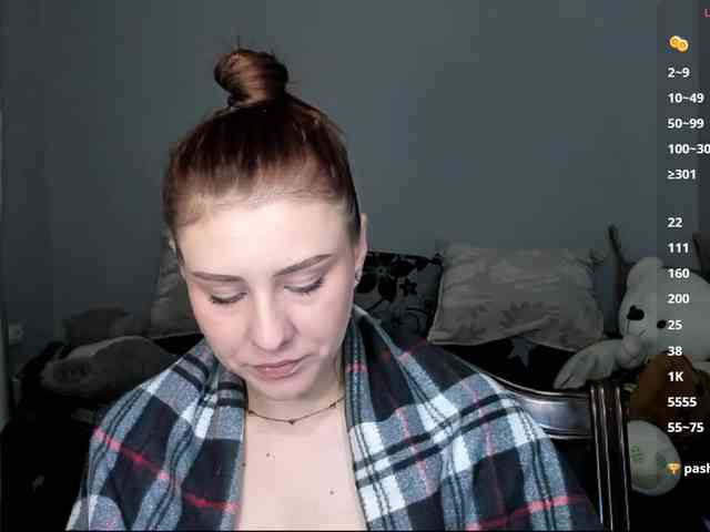 RedheadDevil webcam
