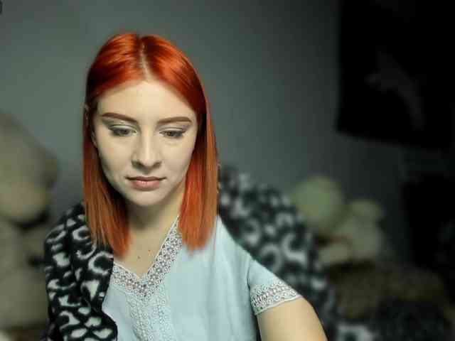 RedheadDevil webcam