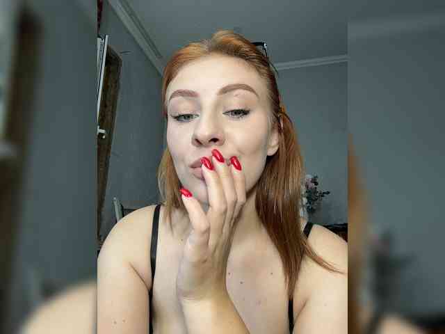 RedheadDevil webcam