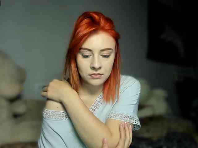 RedheadDevil webcam
