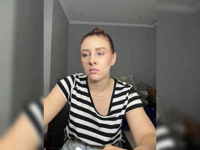 RedheadDevil webcam