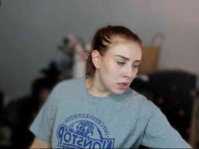 RedheadDevil webcam
