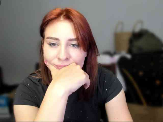 RedheadDevil webcam