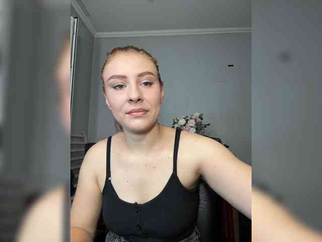 RedheadDevil webcam