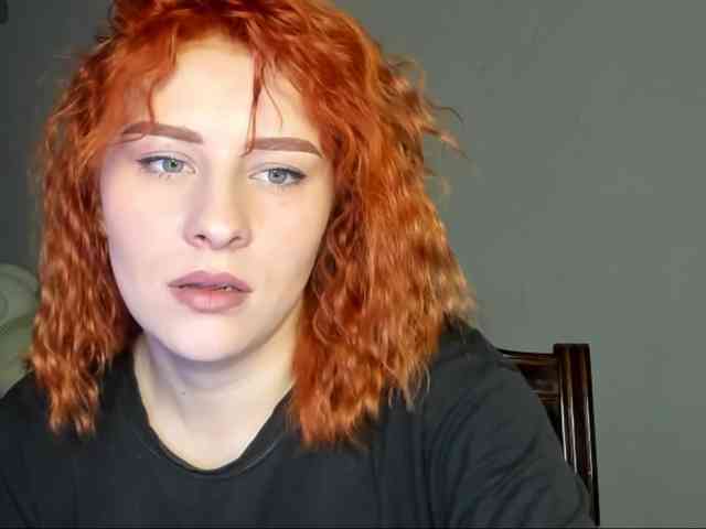 RedheadDevil webcam