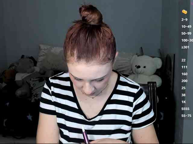 RedheadDevil webcam