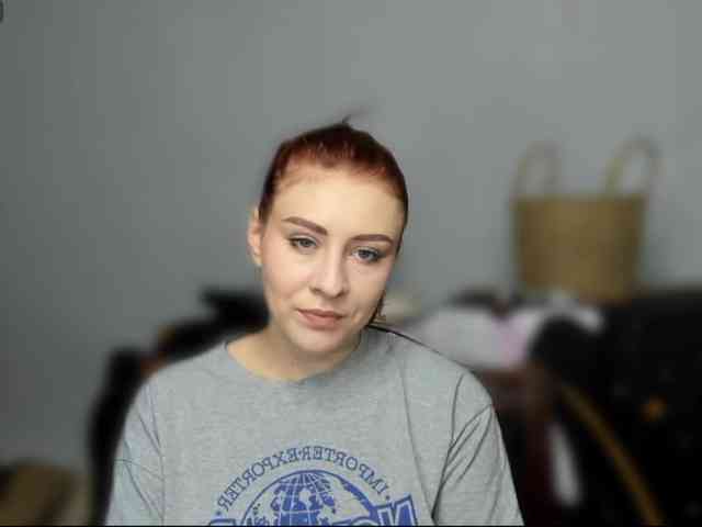 RedheadDevil webcam