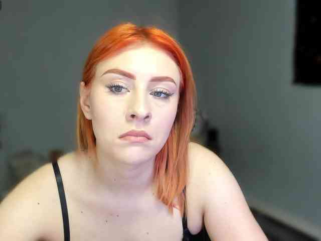 RedheadDevil webcam