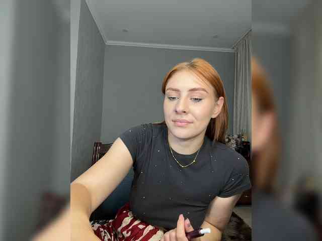 RedheadDevil webcam