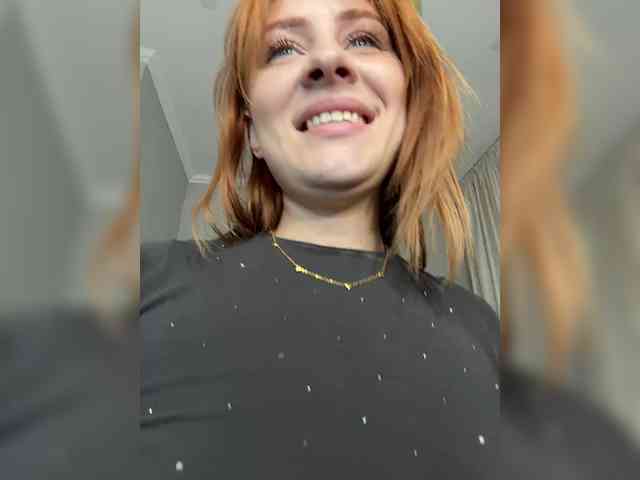 RedheadDevil webcam