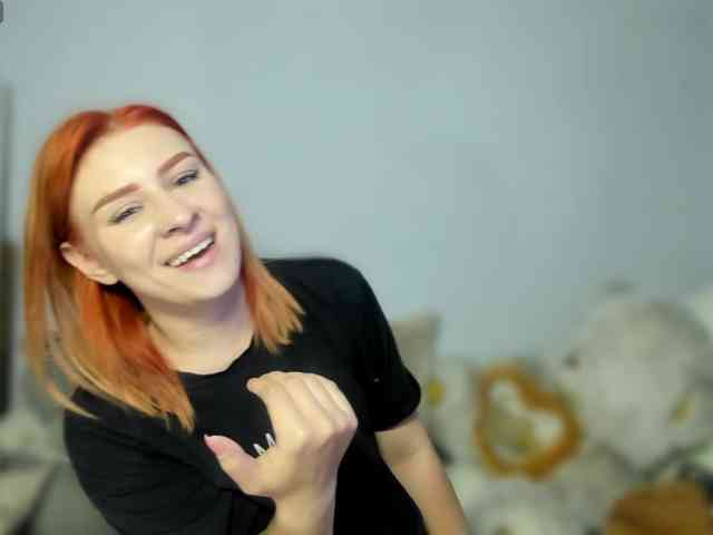 RedheadDevil webcam