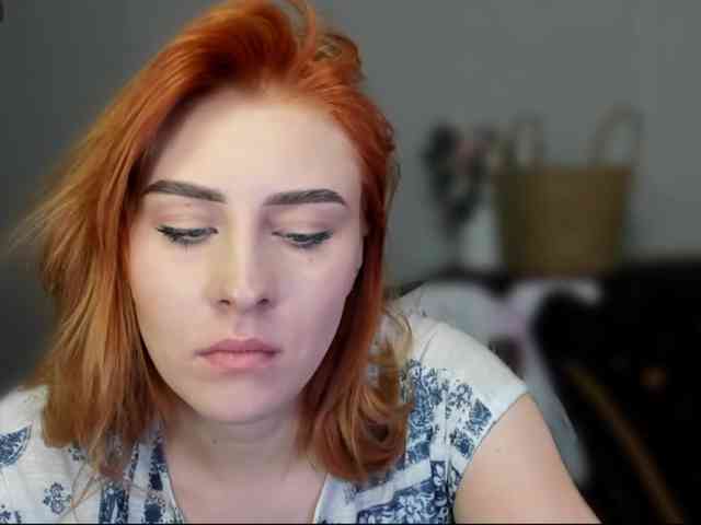 RedheadDevil webcam