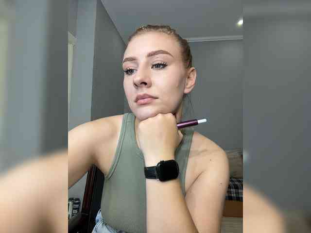 RedheadDevil webcam